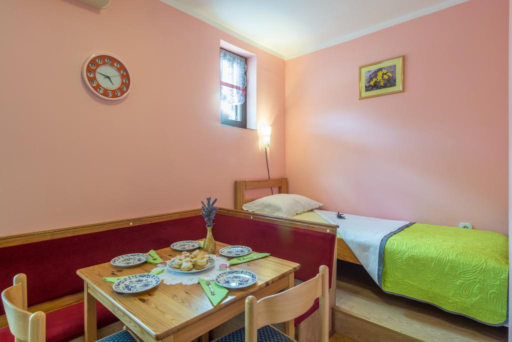 Apartment Danica Maslenica Luaran gambar