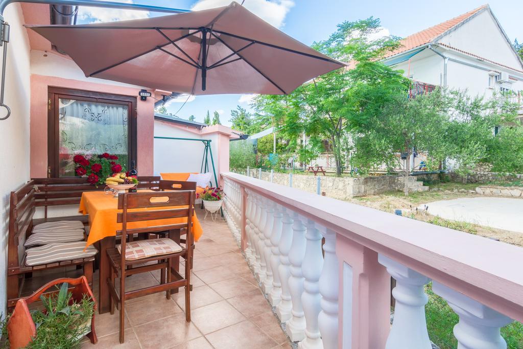 Apartment Danica Maslenica Luaran gambar